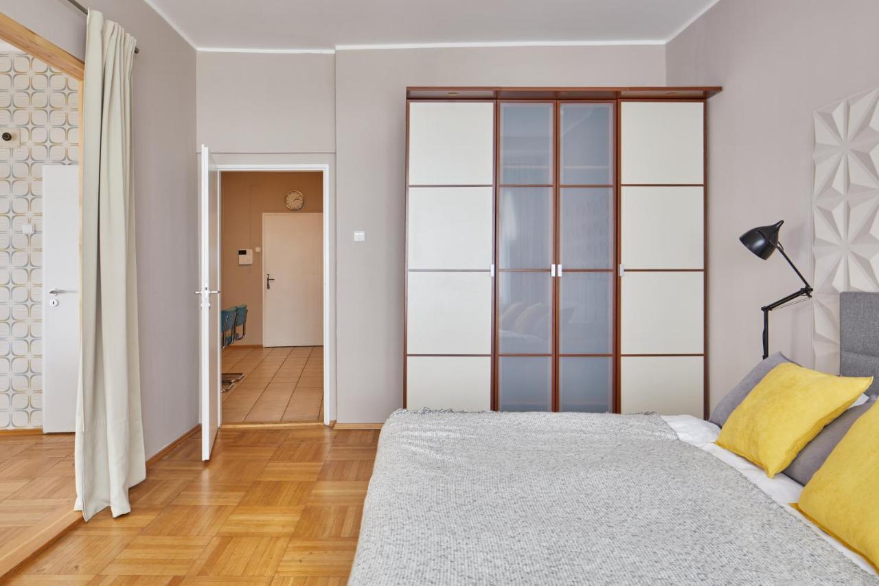 Prague Days - Modern Apt W Retro Elements - New Town Екстериор снимка